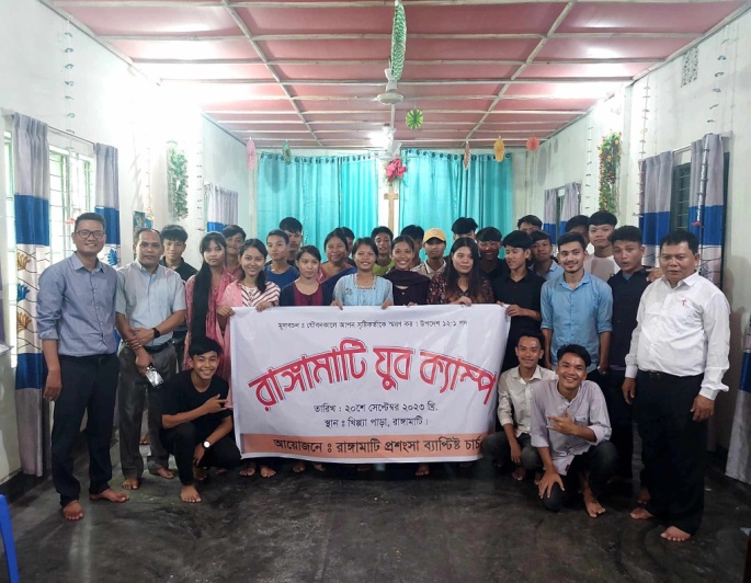 Participants gathered for a BCBT youth conference group photograph